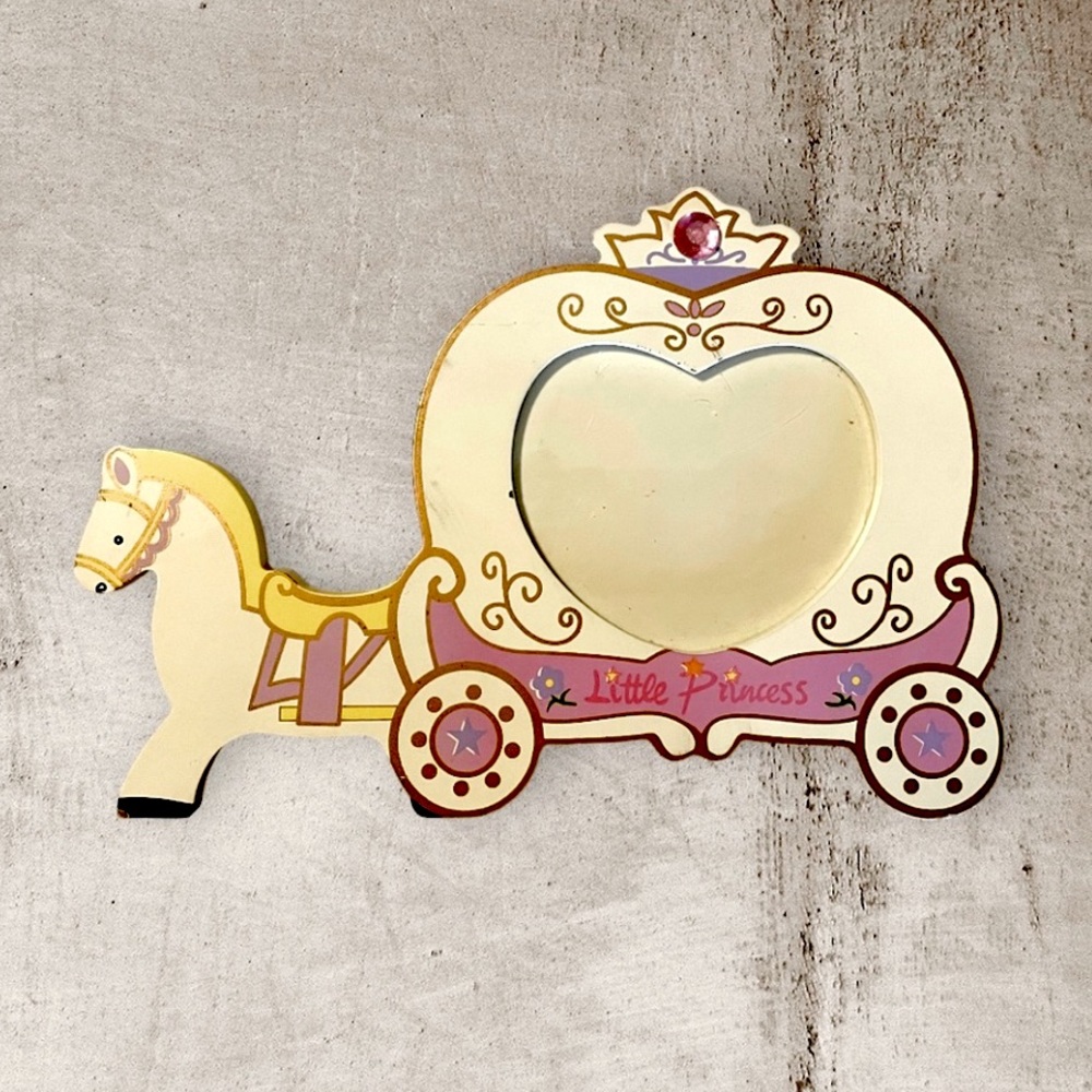 Vintage Picture Frame “Horse and Carriage”